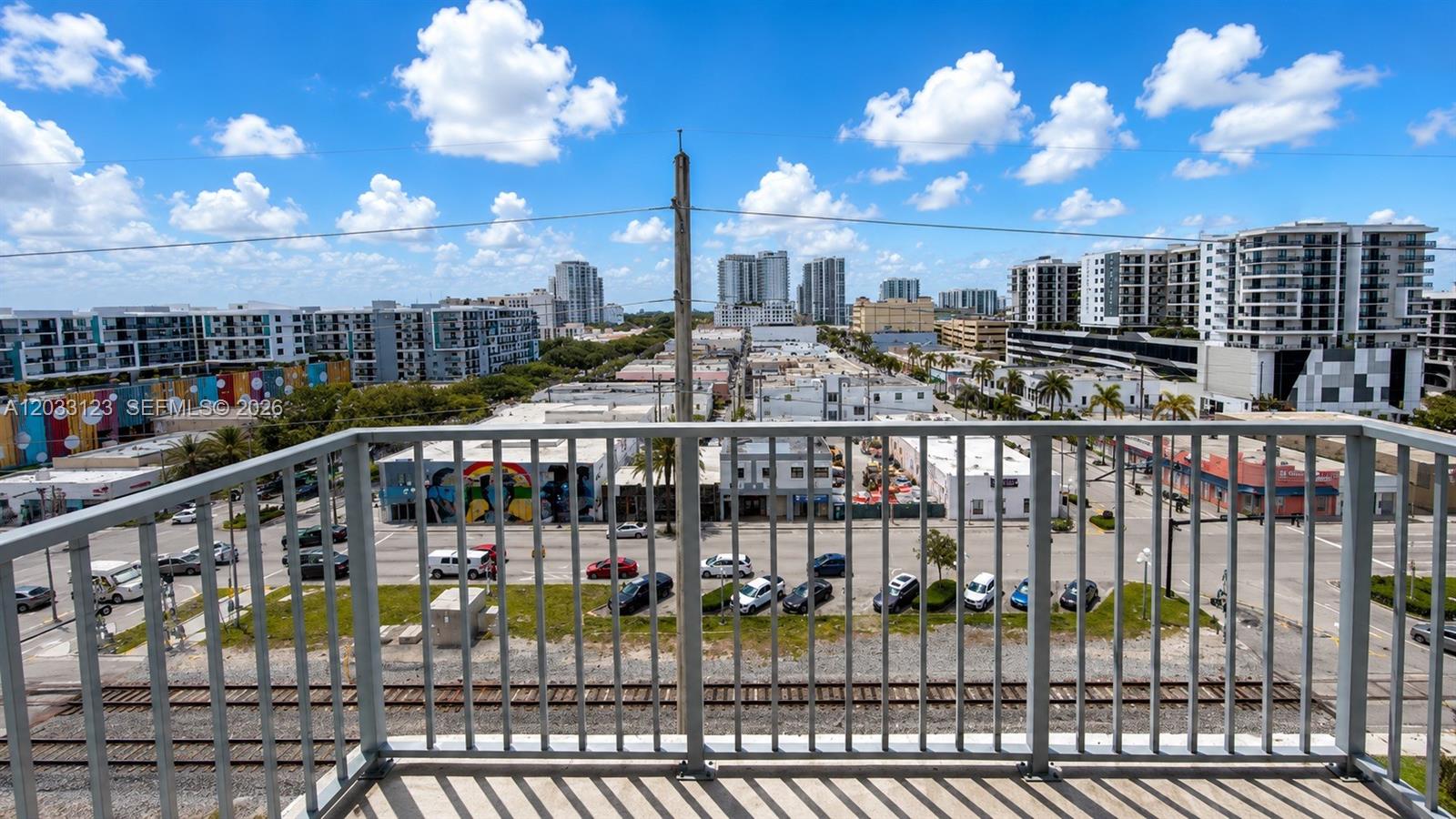 HOLLYWOOD STATION RES CON - Residential Lease