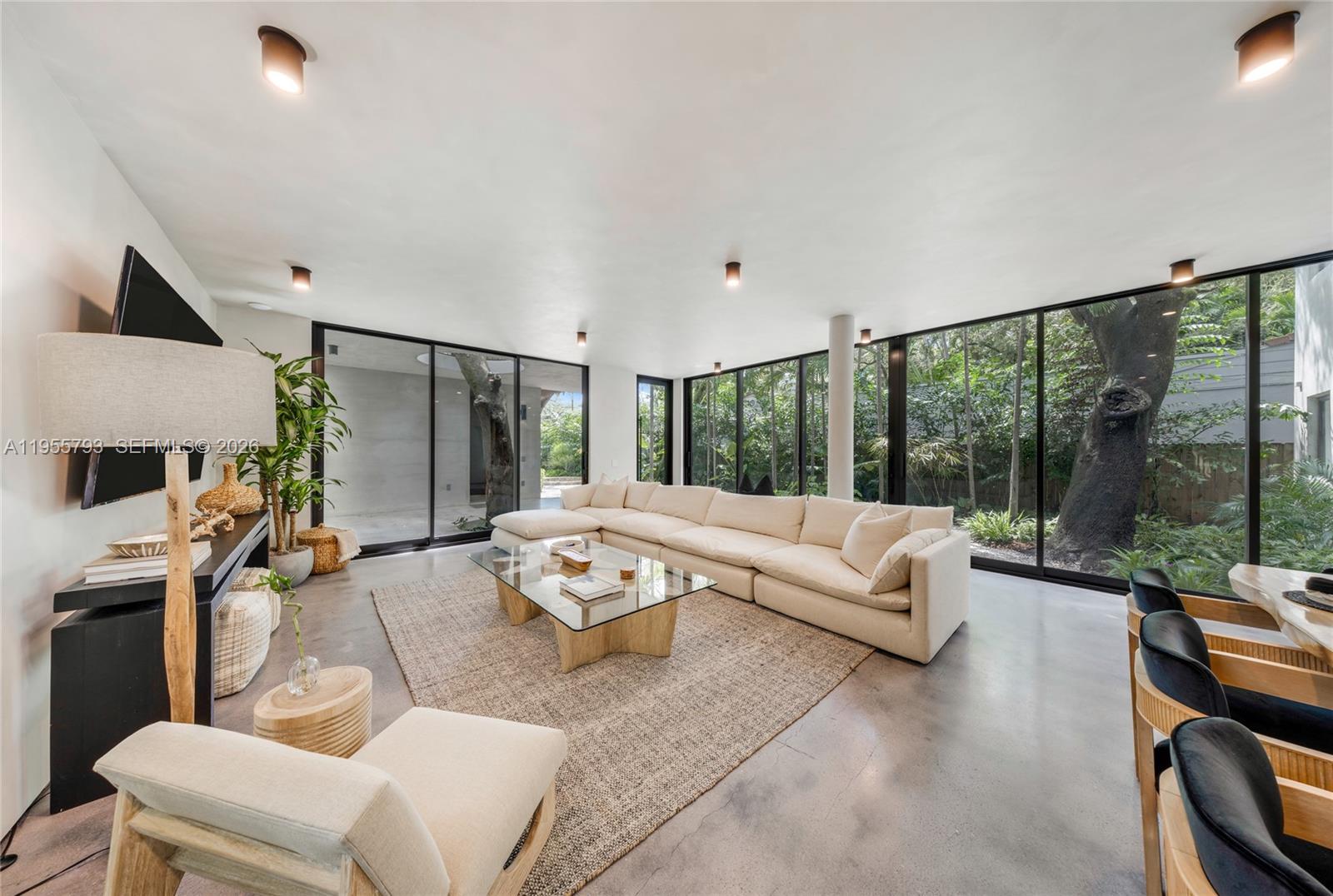 SPRING GARDEN - Residential
