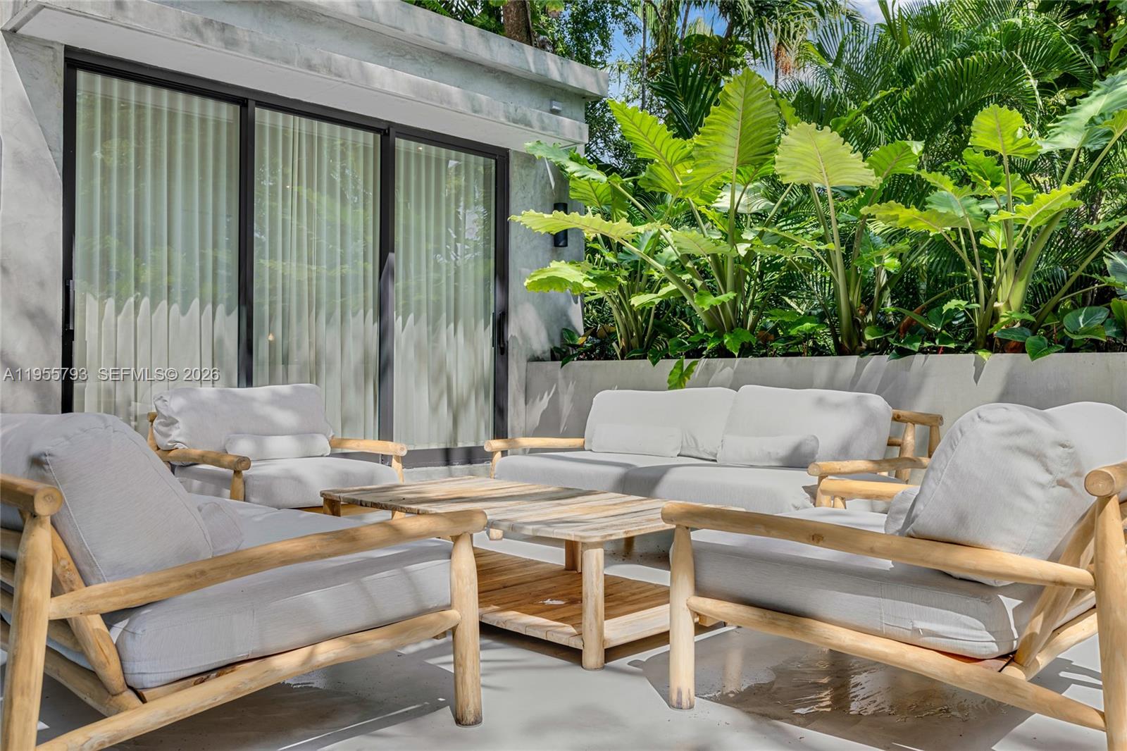 SPRING GARDEN - Residential