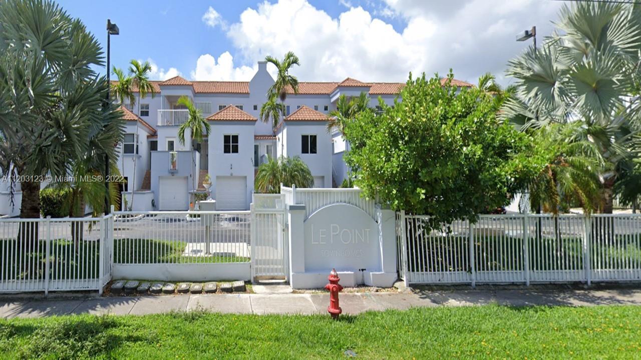 LE POINT CONDO - Residential