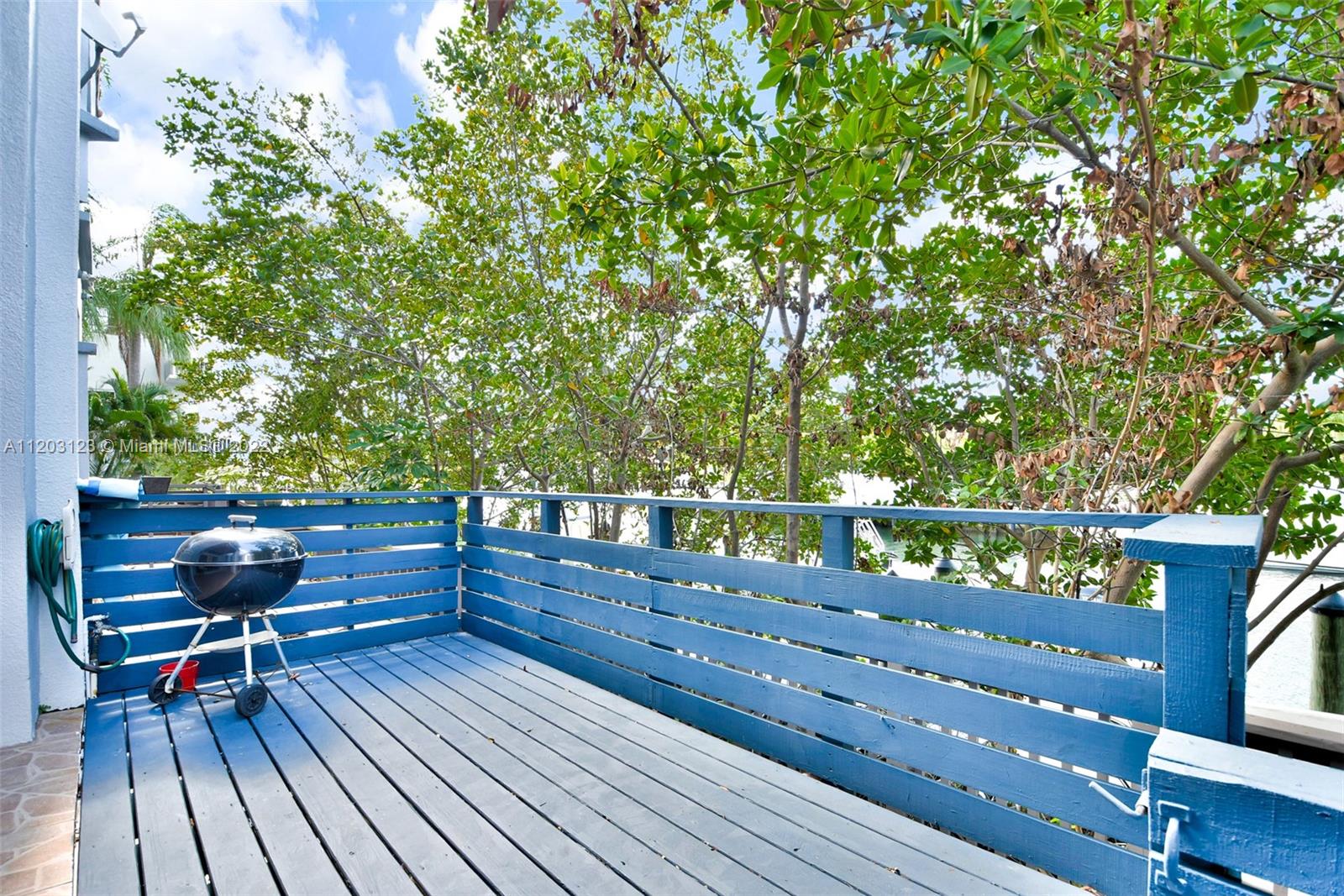 LE POINT CONDO - Residential