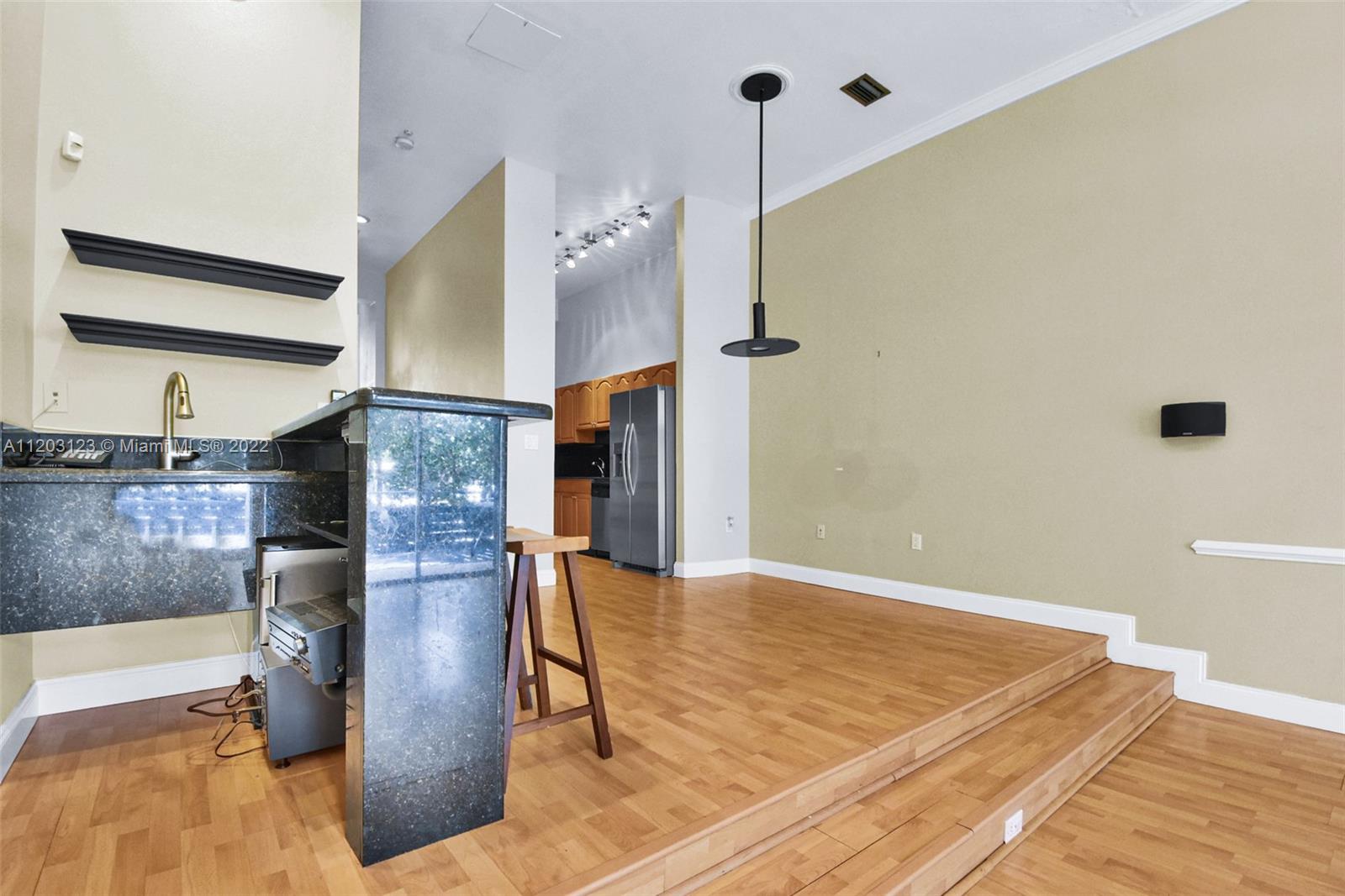 LE POINT CONDO - Residential