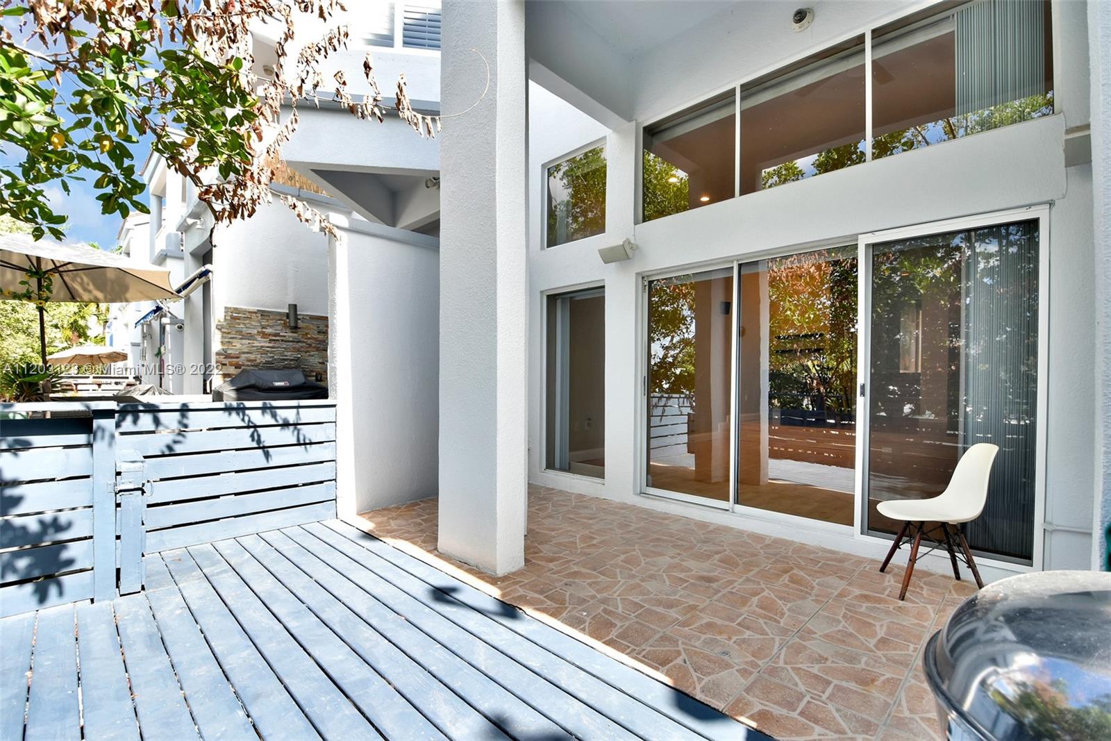 LE POINT CONDO - Residential