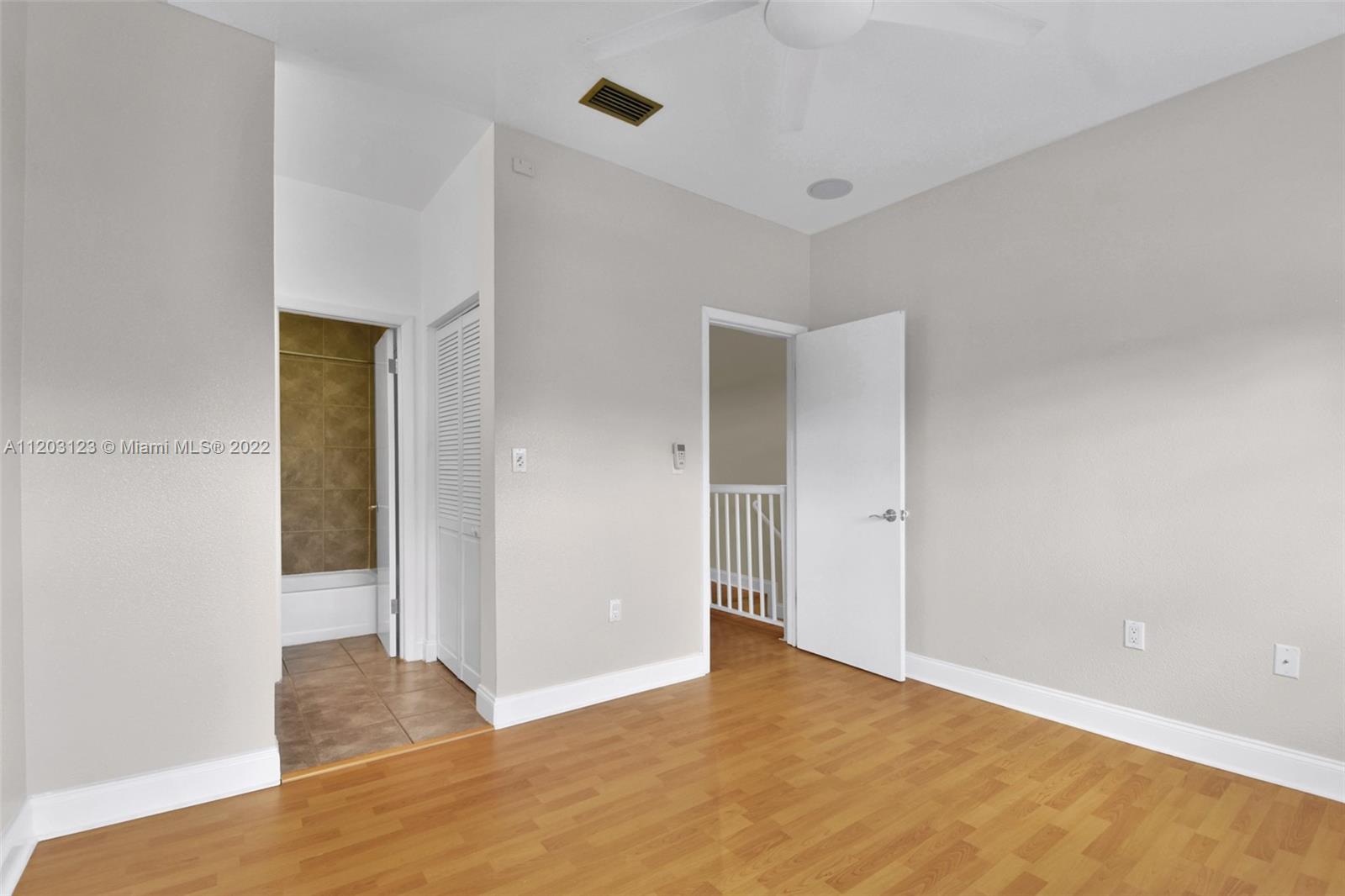 LE POINT CONDO - Residential