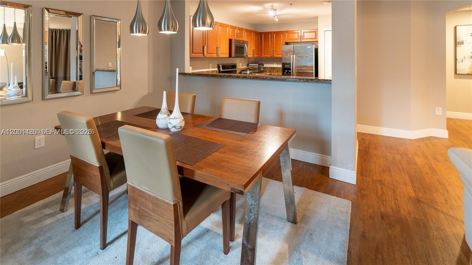 PROMENADE SHORES AT DORAL - Residential