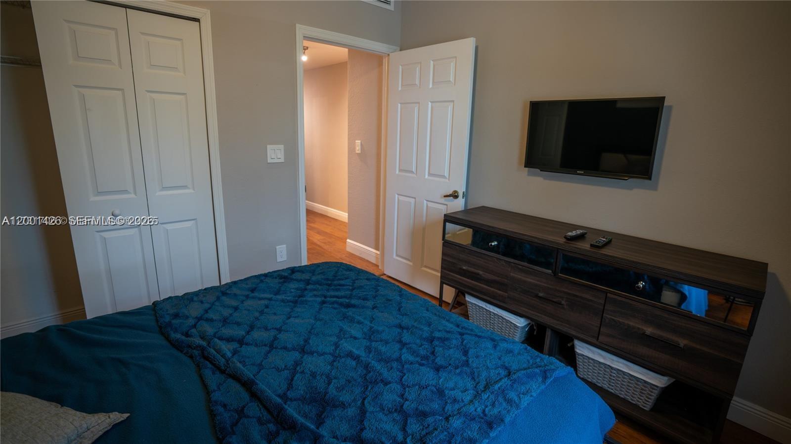 PROMENADE SHORES AT DORAL - Residential