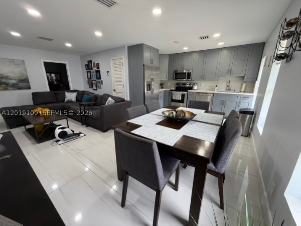 FLA FRUIT LANDS CO SUB NO - Residential