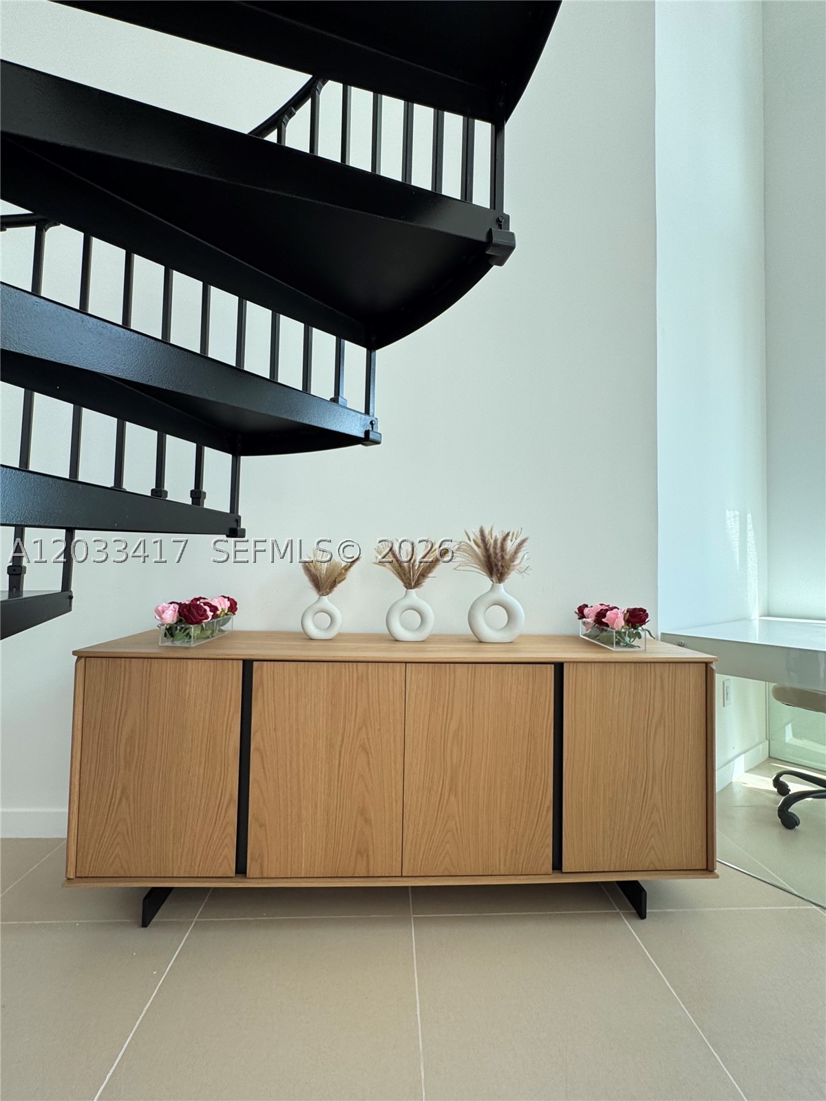 MET 1 CONDO - Residential Lease