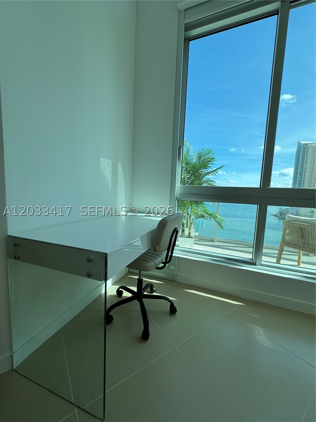 MET 1 CONDO - Residential Lease