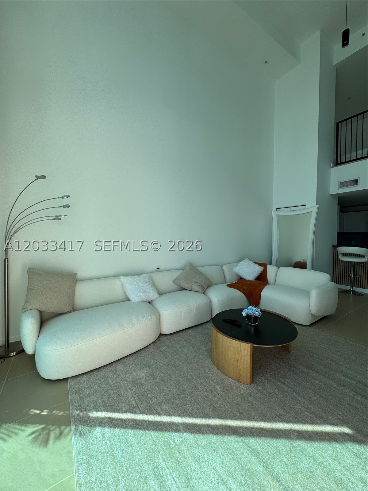 MET 1 CONDO - Residential Lease