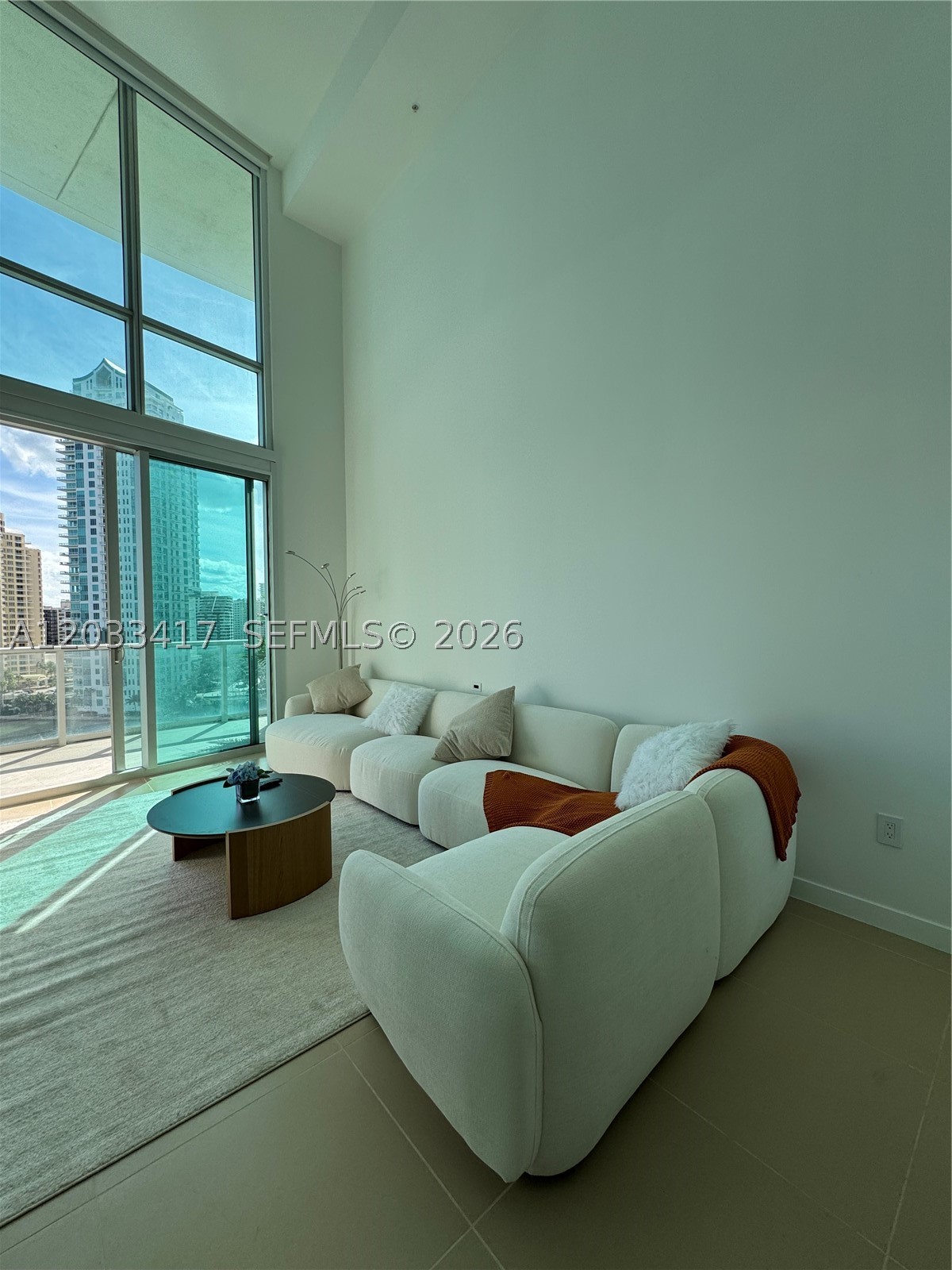 MET 1 CONDO - Residential Lease