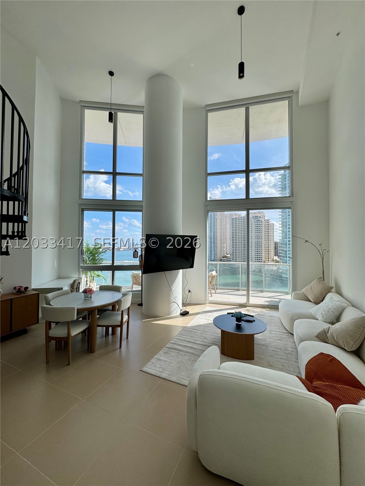 MET 1 CONDO - Residential Lease