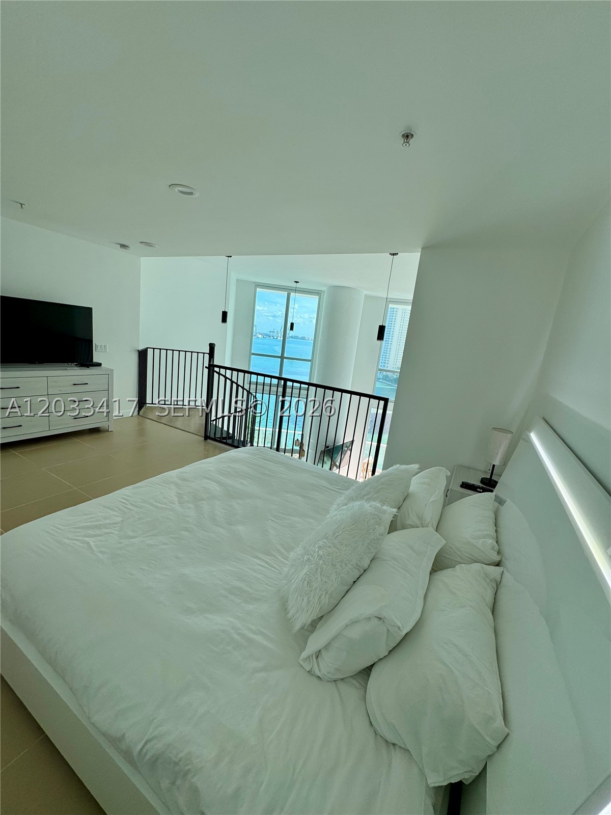 MET 1 CONDO - Residential Lease