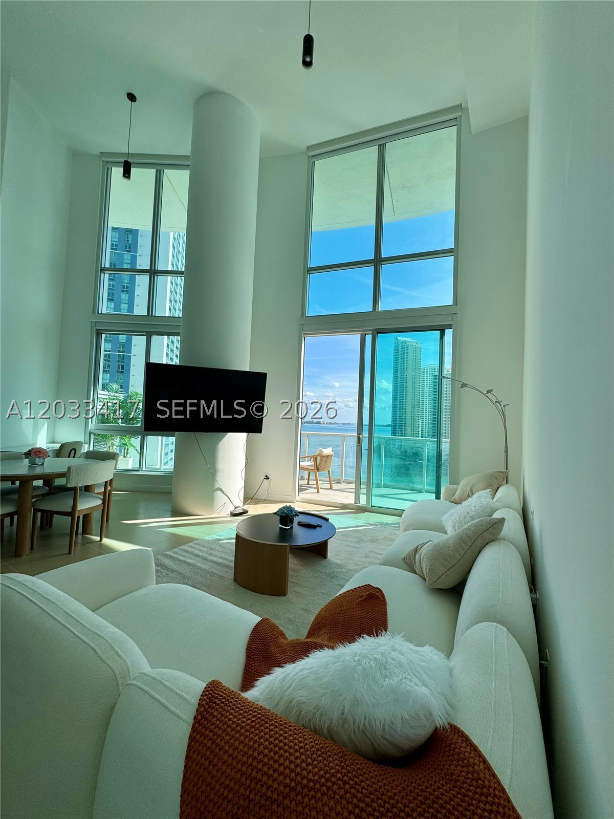 MET 1 CONDO - Residential Lease