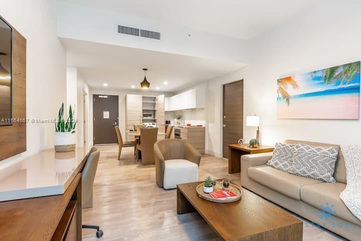COSTA HOLLYWOOD CONDO - Residential