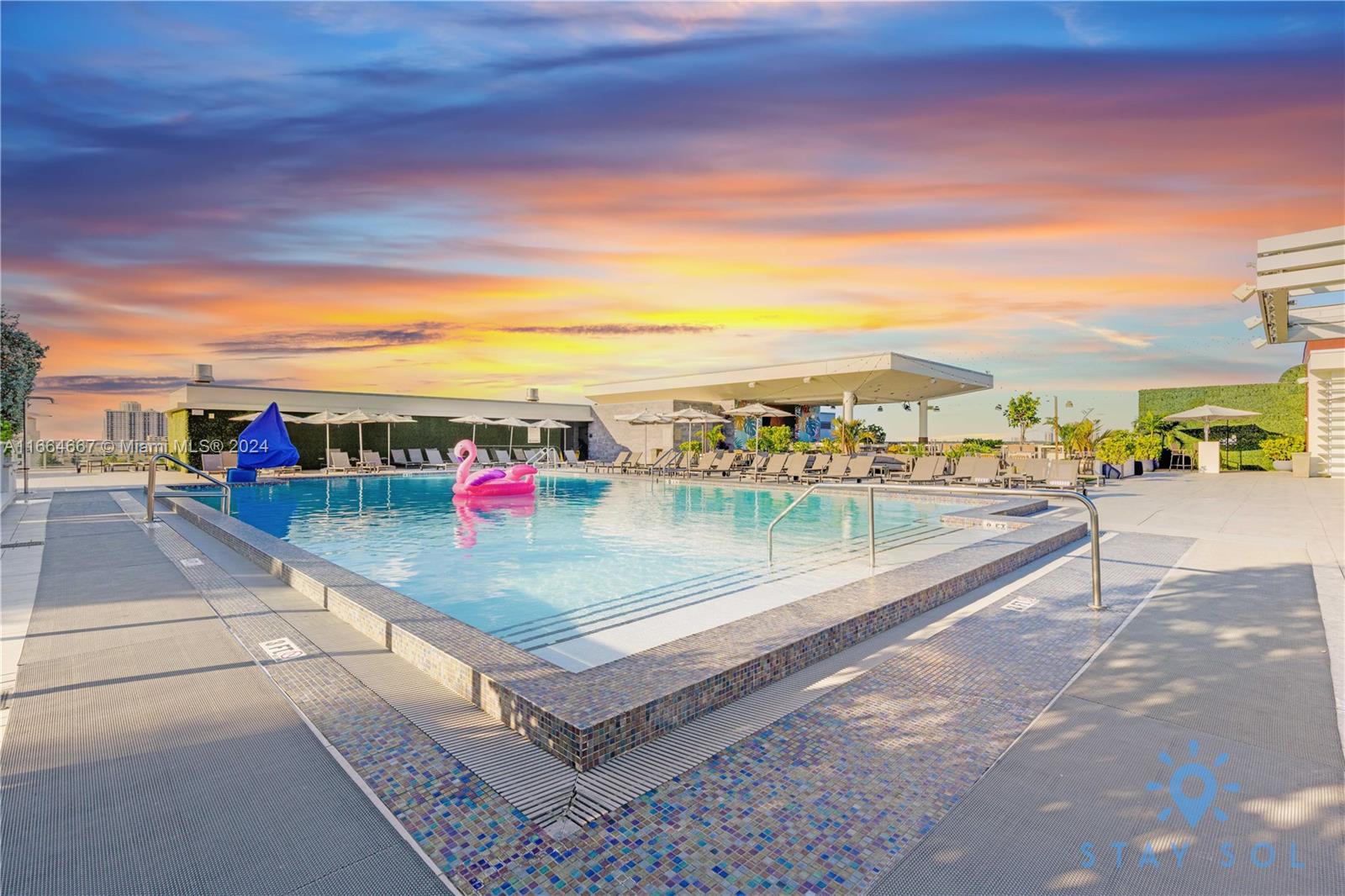 COSTA HOLLYWOOD CONDO - Residential
