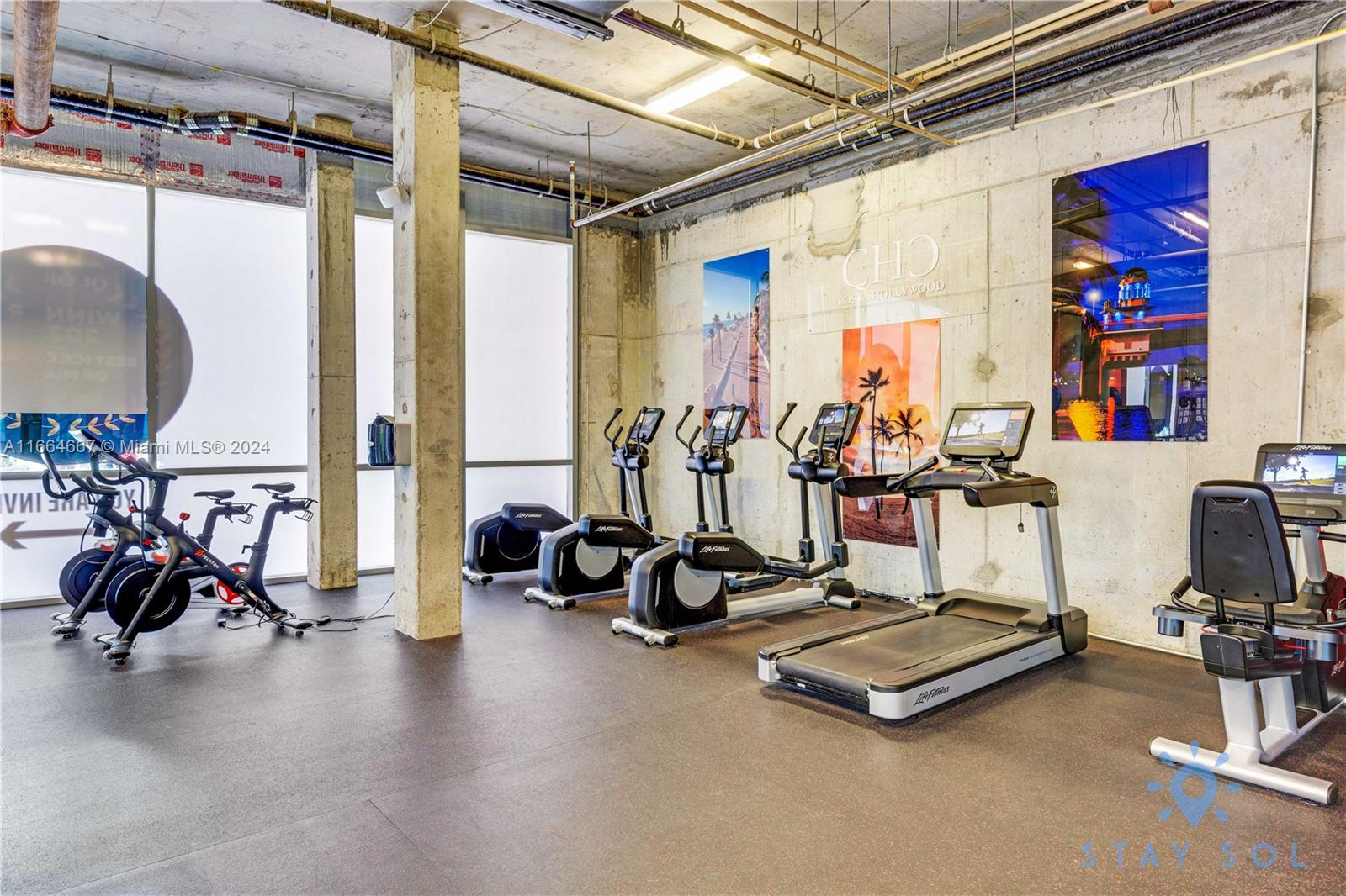 COSTA HOLLYWOOD CONDO - Residential