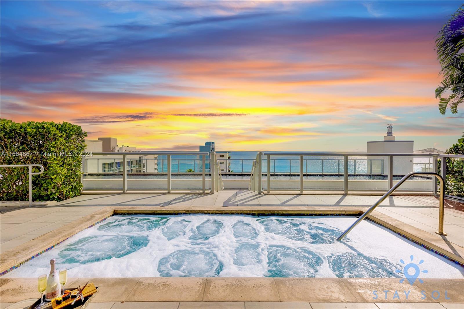 COSTA HOLLYWOOD CONDO - Residential