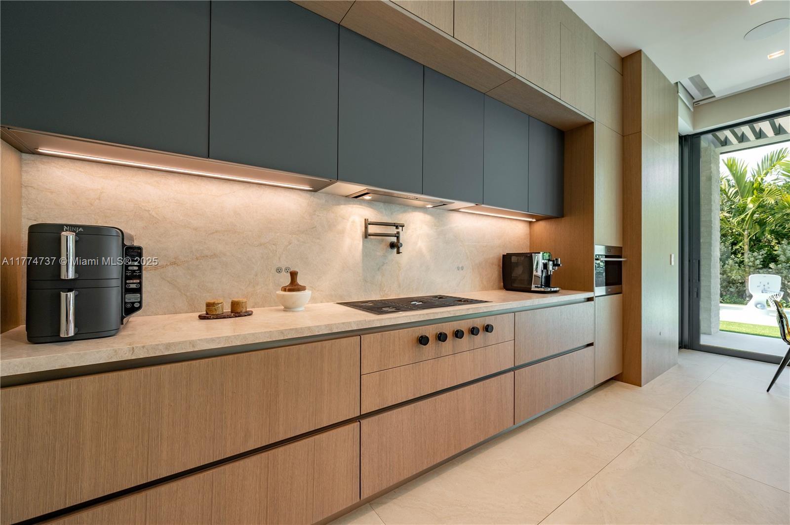 COCONUT PALM ESTATES - Residential
