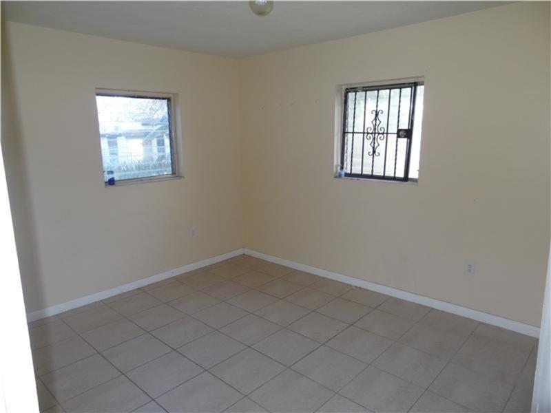 14 53 41 PINE HIGHLANDS - Residential Income
