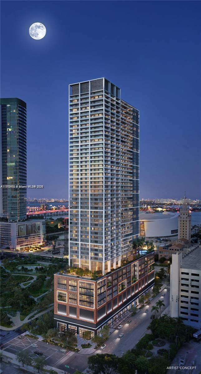 Brand-new, fully furnished studio combining comfort and luxury with hotel-style amenities that elevate daily living. Perfect for full-time residence, part-time stay, or rental income flexibility—stay as long or as short as you like. This stylish unit boasts premium finishes, smart home technology, and high-impact windows framing breathtaking views from the balcony. Residents enjoy access to 70,000 sq. ft. of world-class amenities, including a rooftop pool, bars, restaurants, fitness center, spa, and more. Just minutes from Miami Worldcenter, Bayside, Kaseya Arena, and local museums.