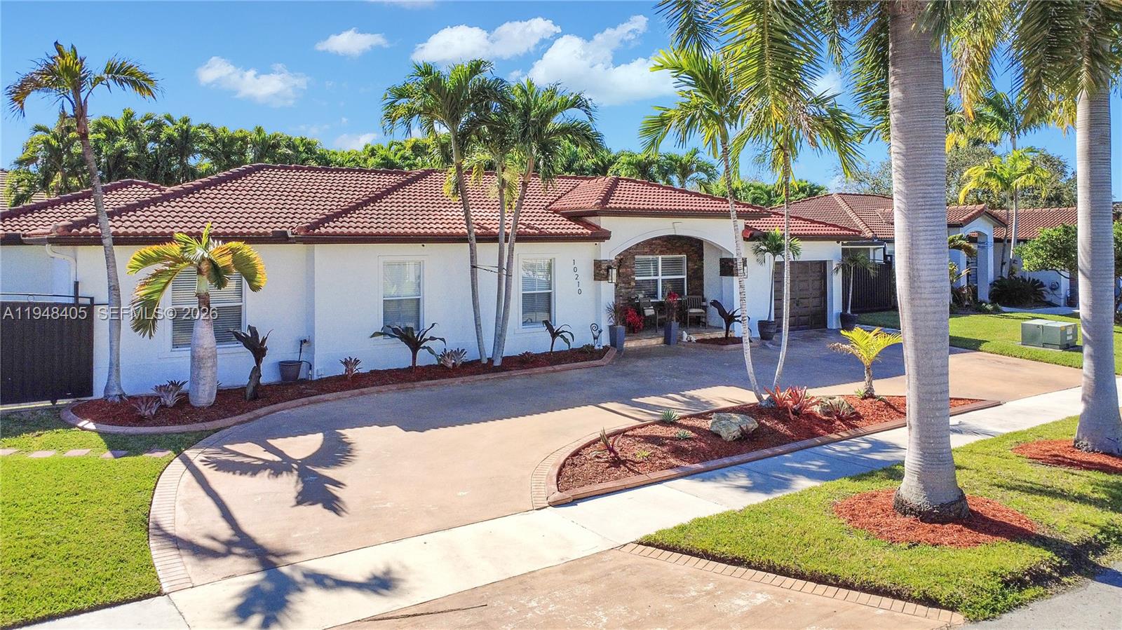 ROSEWOOD HOMES - Residential