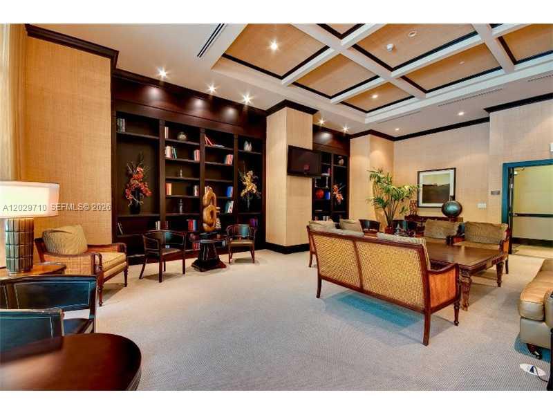 VERANDA CONDOMINIUM - Residential