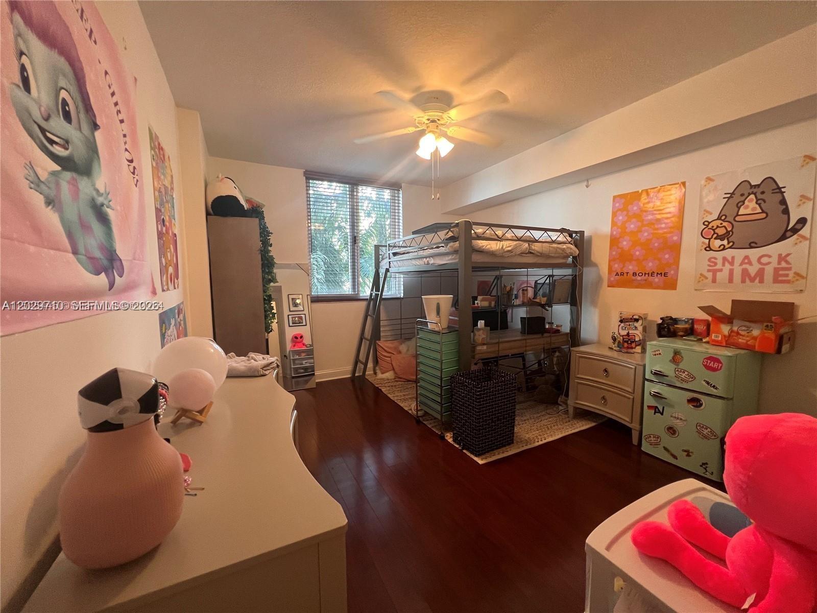 VERANDA CONDOMINIUM - Residential