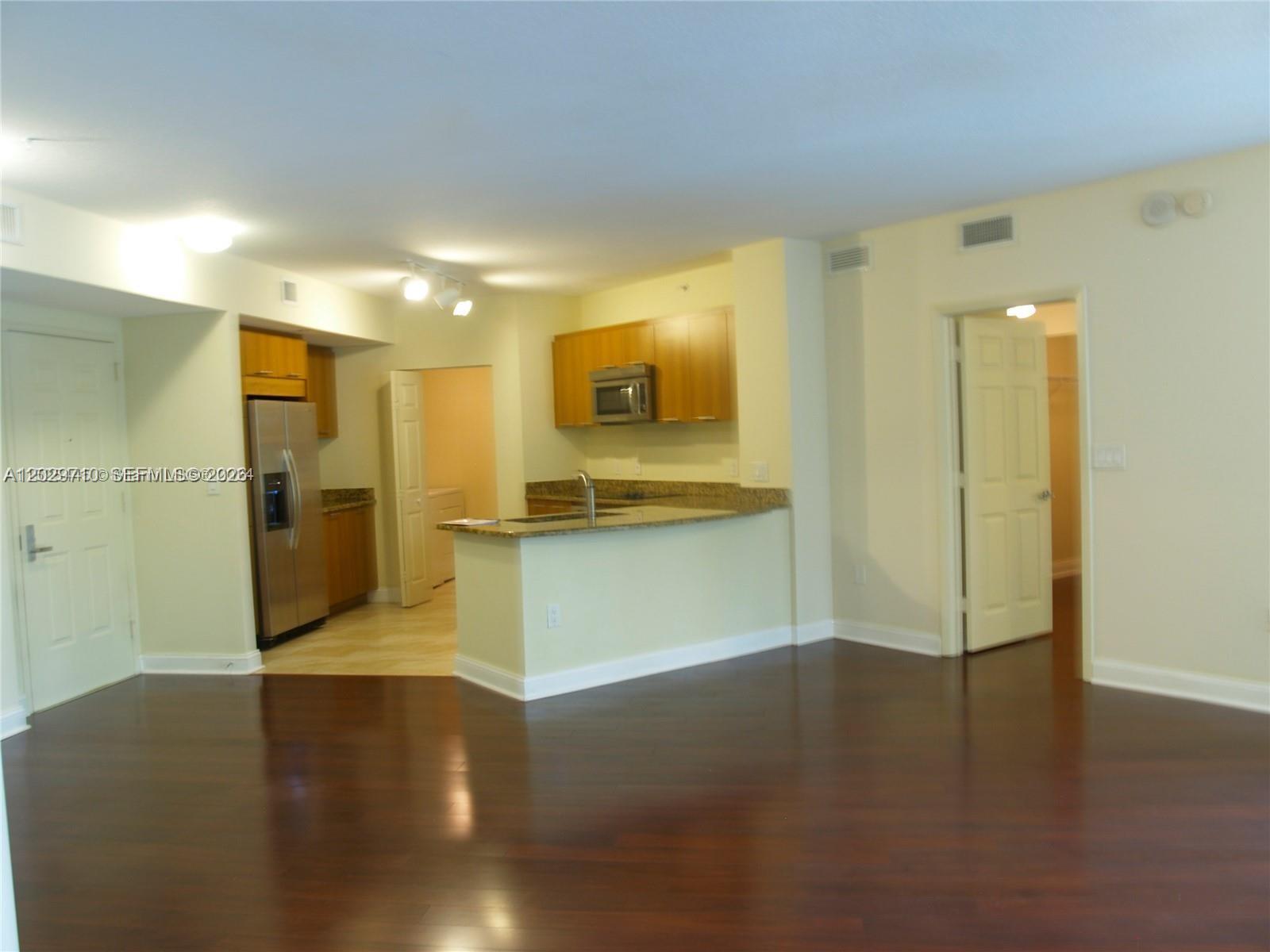 VERANDA CONDOMINIUM - Residential