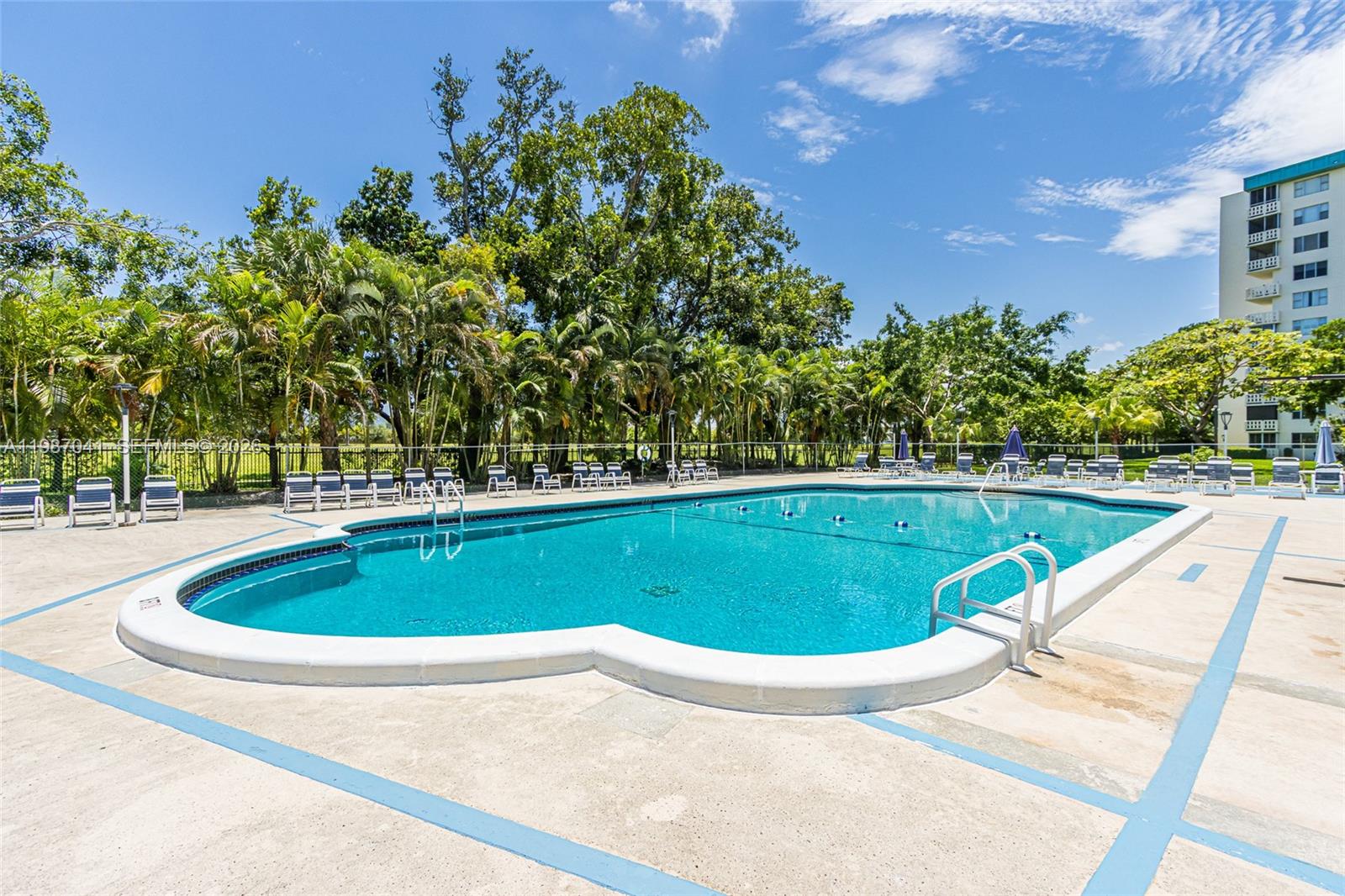 HILLCREST EAST NO 23 COND - Residential