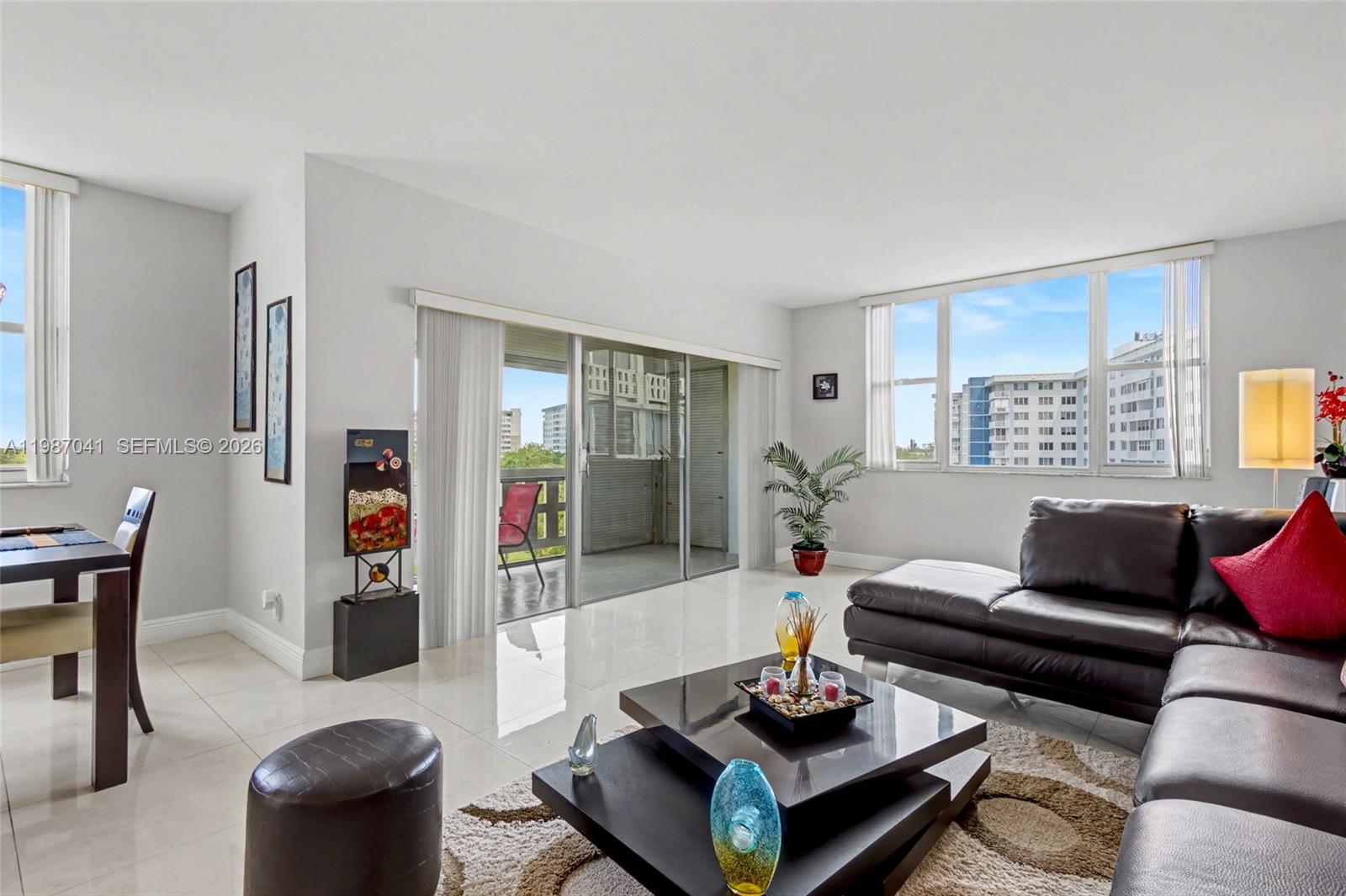 HILLCREST EAST NO 23 COND - Residential