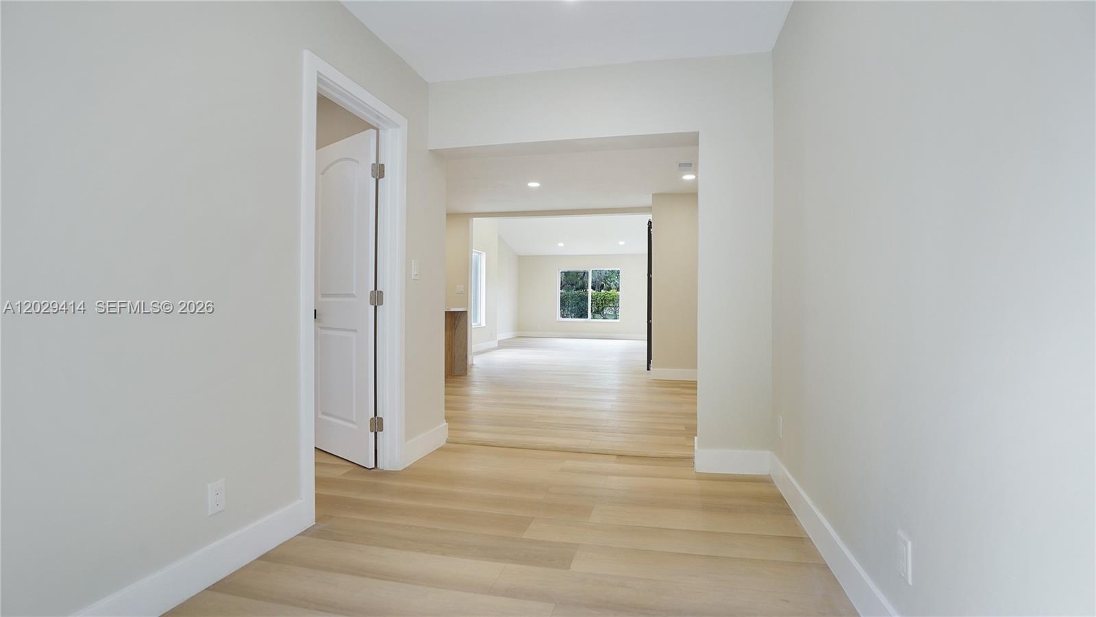 SPRINGTREE LAKES - Residential
