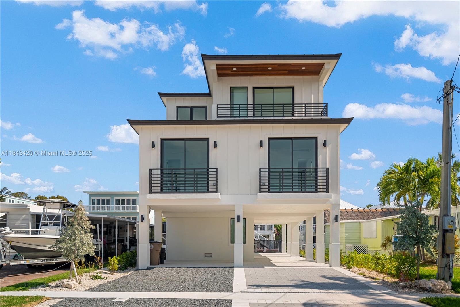 THE HARBORAGE - Residential