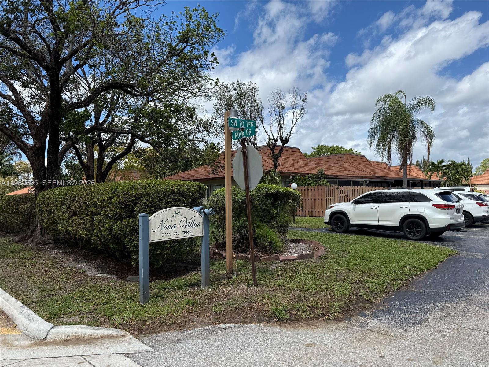 NOVA VILLAS CONDOMINIUM 3 - Residential