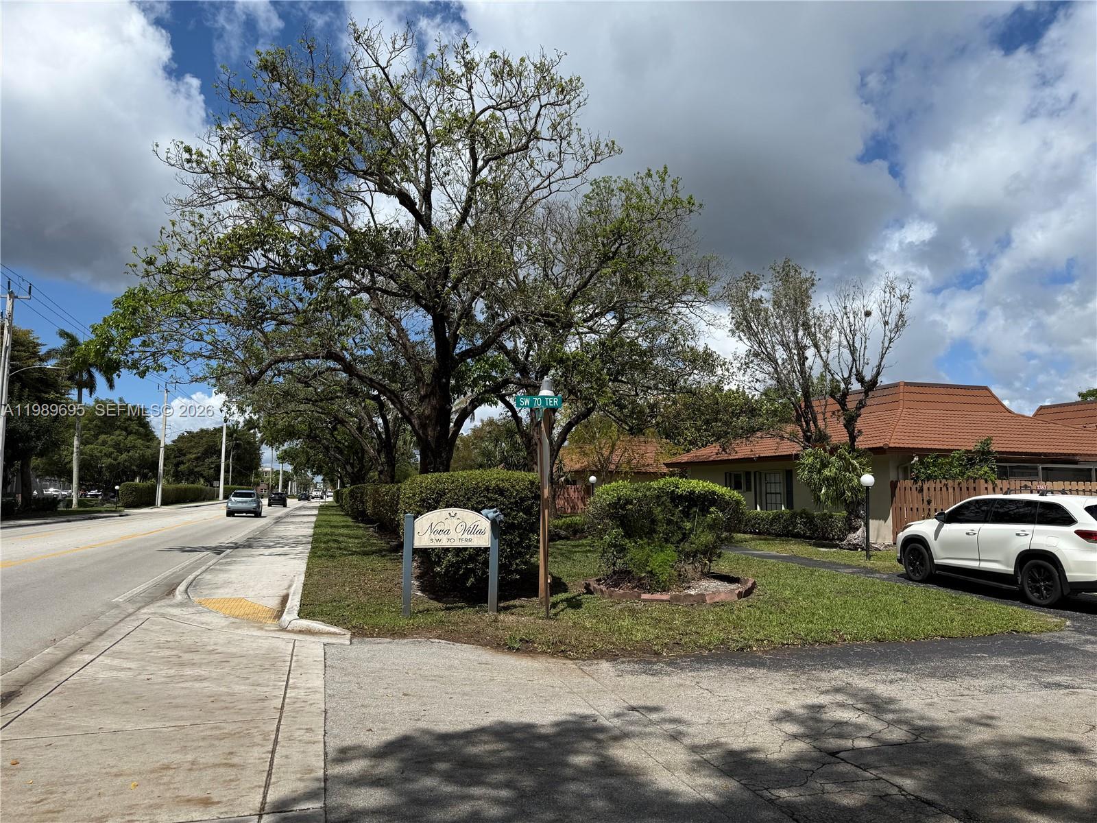NOVA VILLAS CONDOMINIUM 3 - Residential