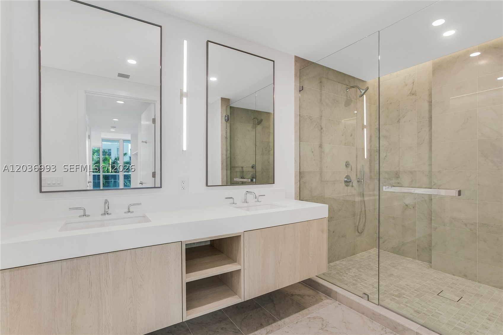LA BAIA BAY HARBOR ISLAND - Residential Lease