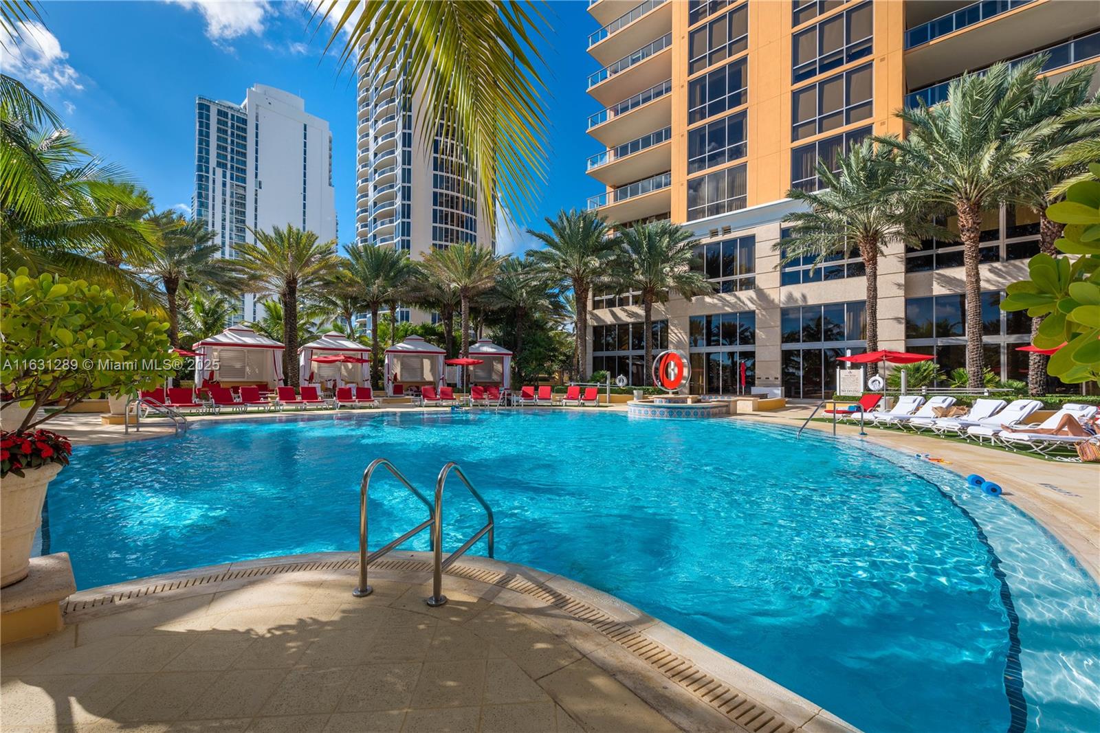 17749 COLLINS AVENUE COND - Residential