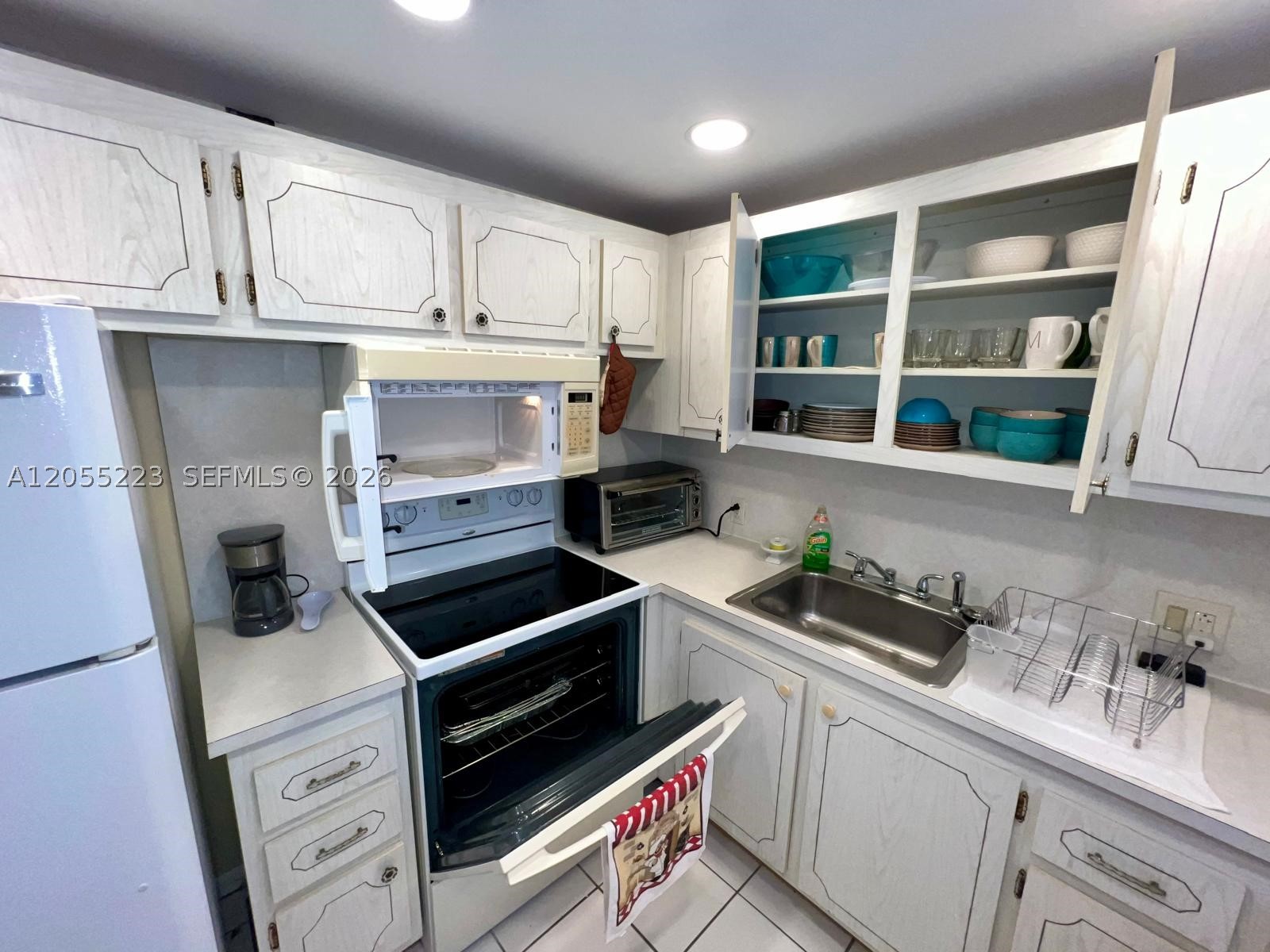 MANSFIELD AT CENTURY VILL - Residential Lease