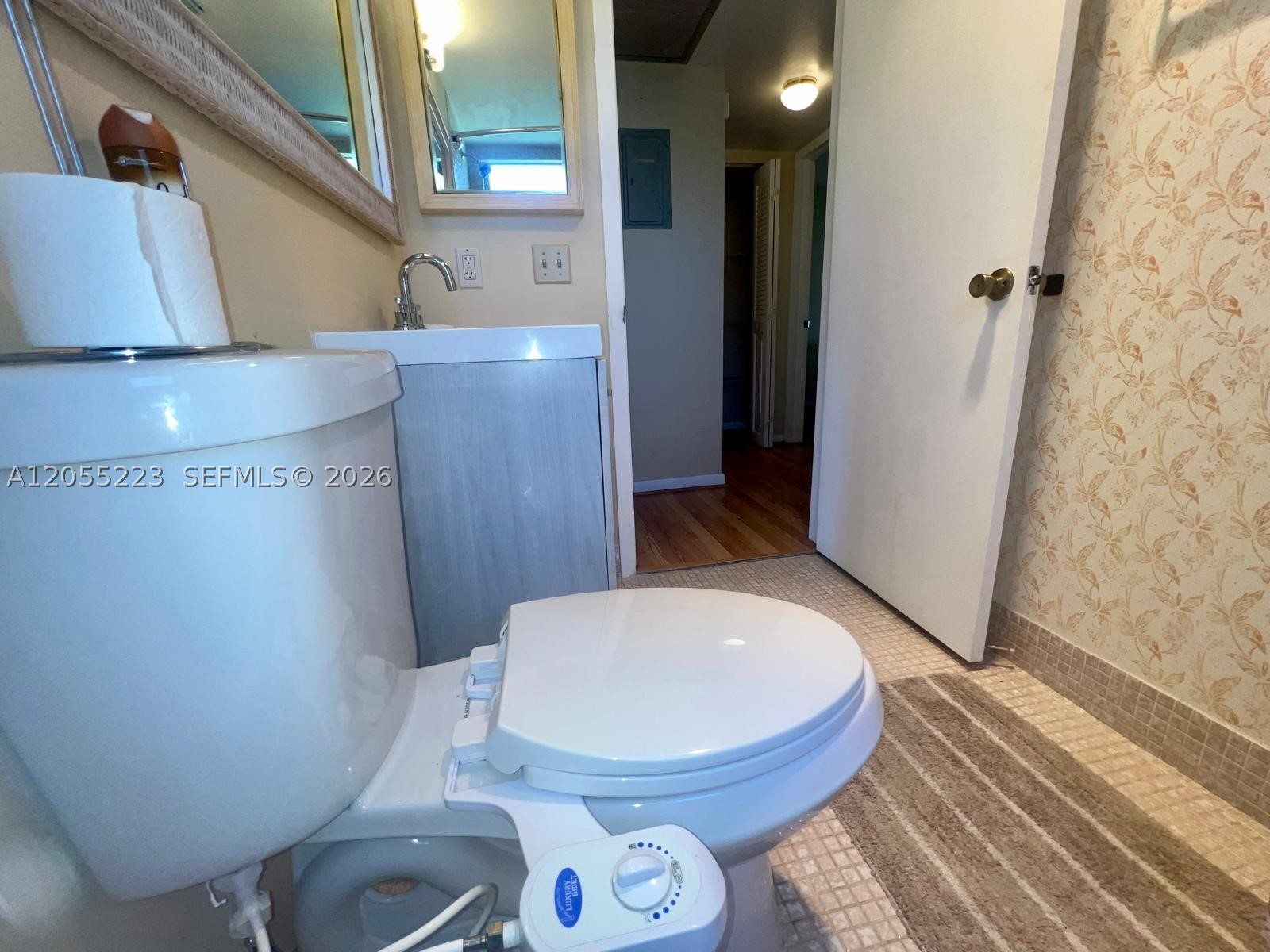 MANSFIELD AT CENTURY VILL - Residential Lease