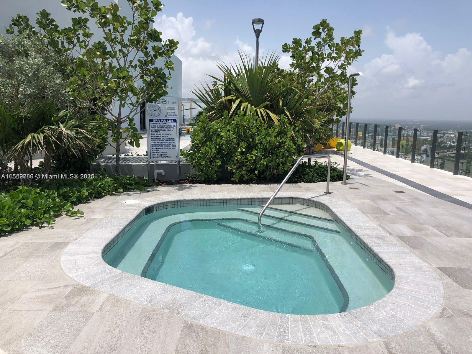 PARAISO BAYVIEWS CONDO - Residential