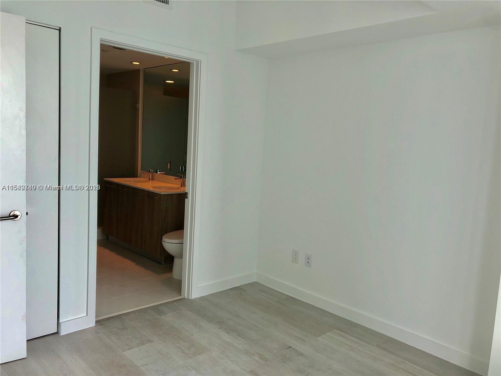 PARAISO BAYVIEWS CONDO - Residential