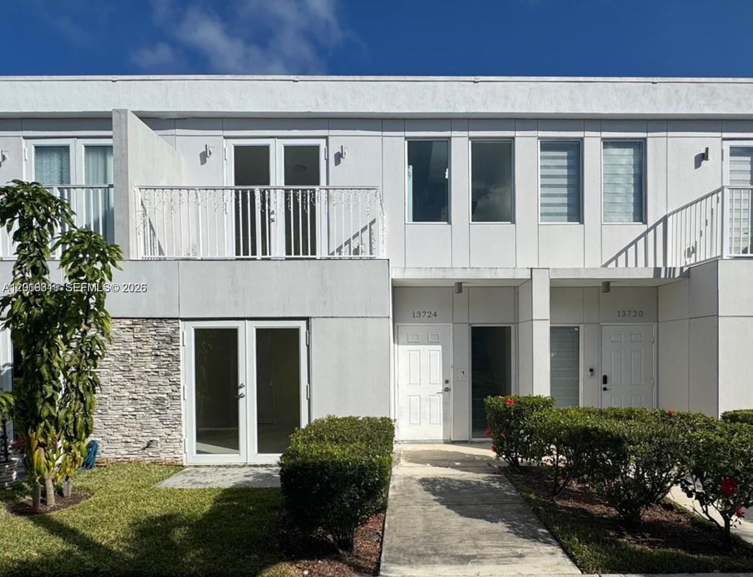 VITTORIA GARDENS - Residential