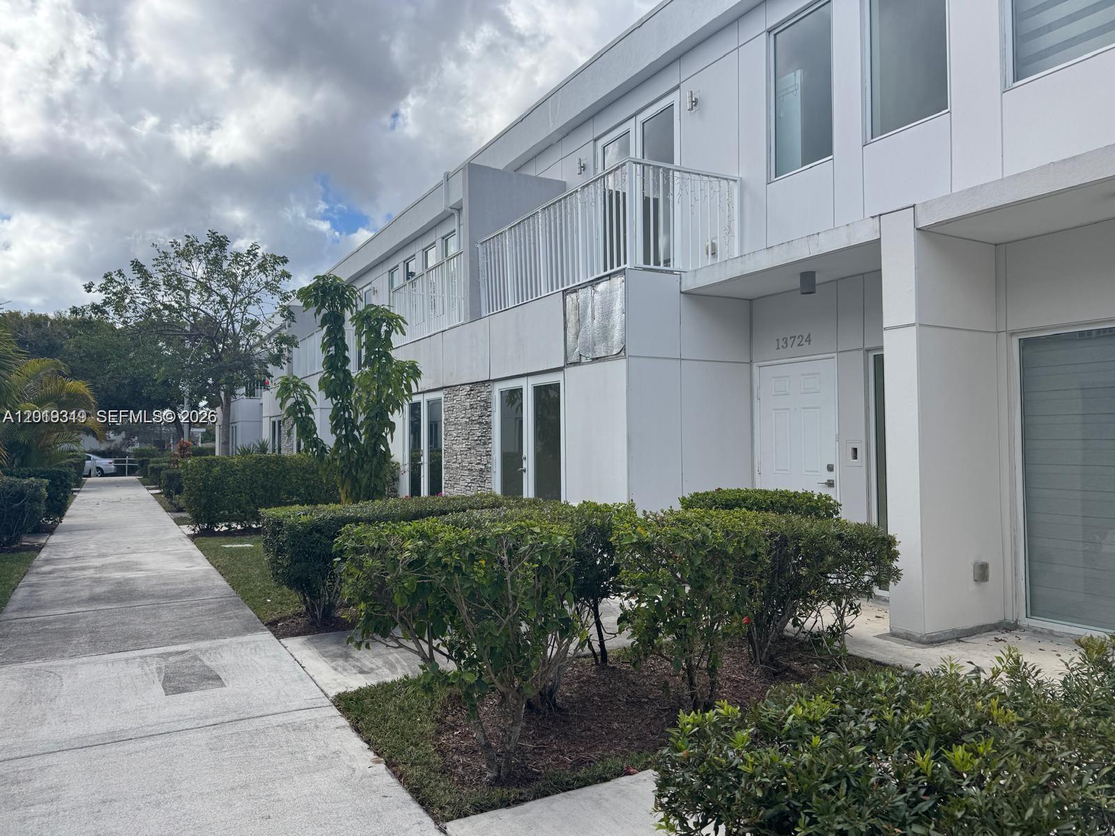 VITTORIA GARDENS - Residential