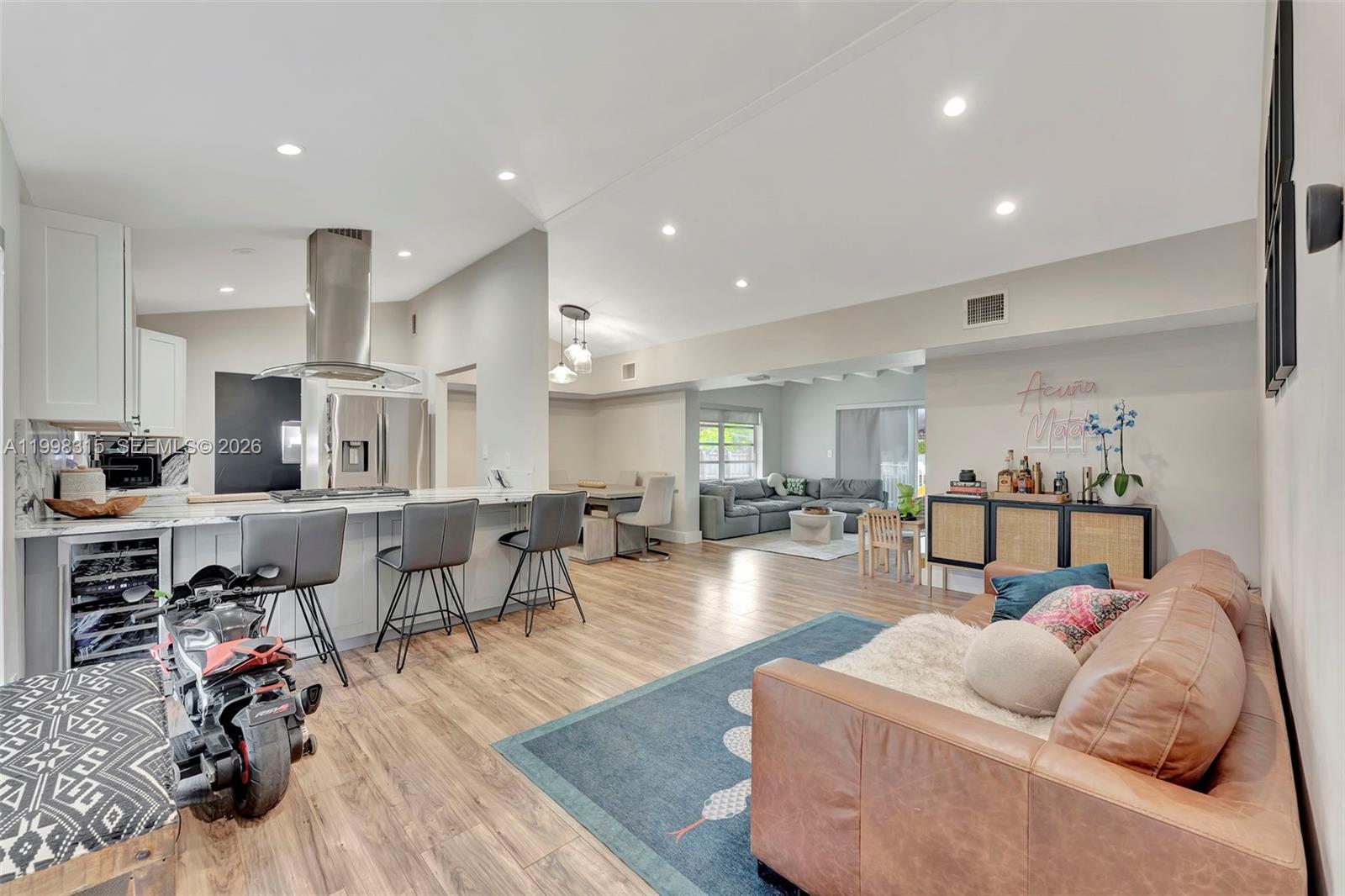 LAKEVIEW HEIGHTS NO 2 - Residential