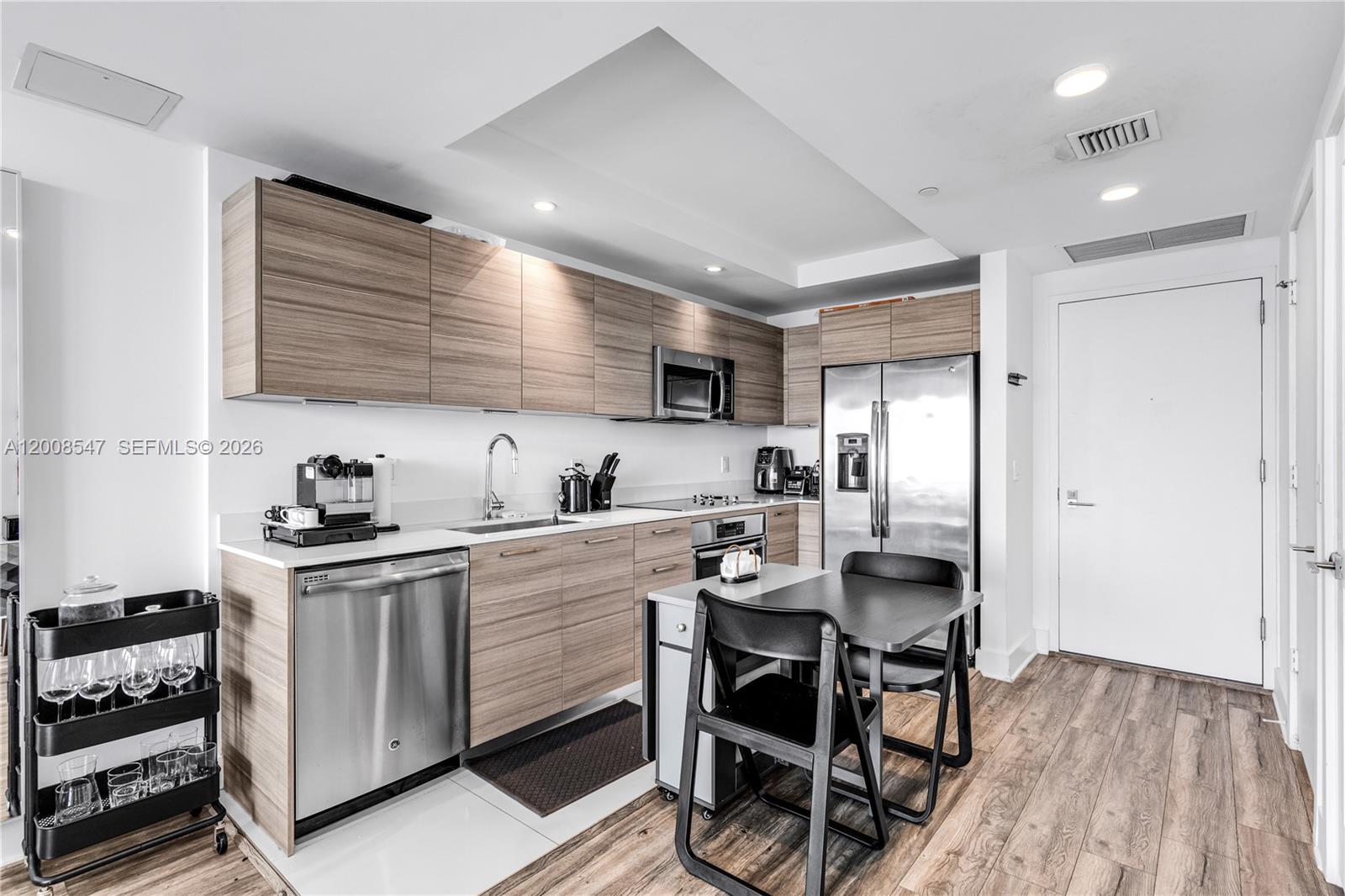 3401 MIDTOWN CONDO - Residential