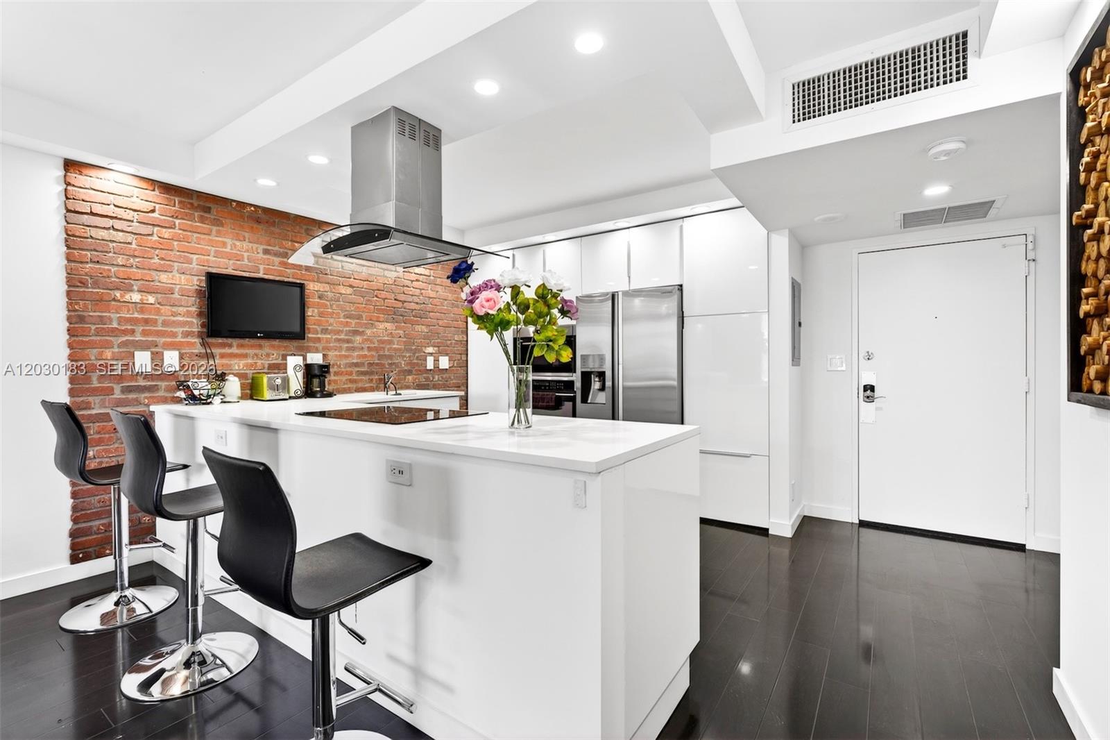 OLYMPUS CONDO PHASE - Residential Lease