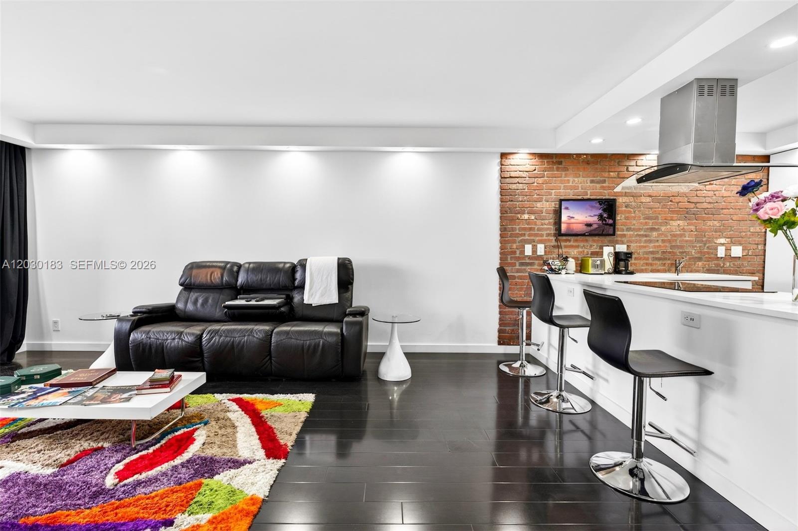 OLYMPUS CONDO PHASE - Residential Lease