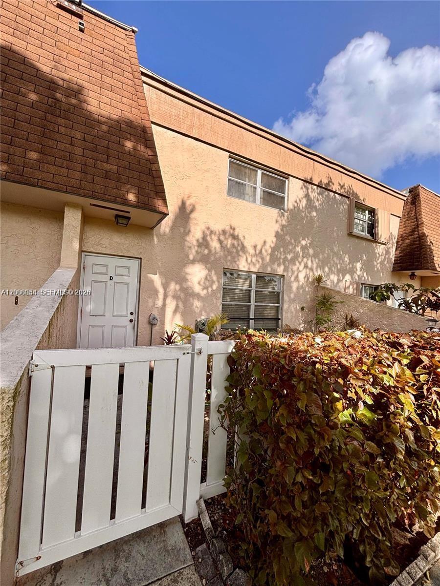 INVESTOR SPECIAL! Spacious 3-bedroom, 2 bathroom townhome with great potential. This property does need some work, making it perfect opportunity to add value and create strong returns. Motivated seller-bring all offers!