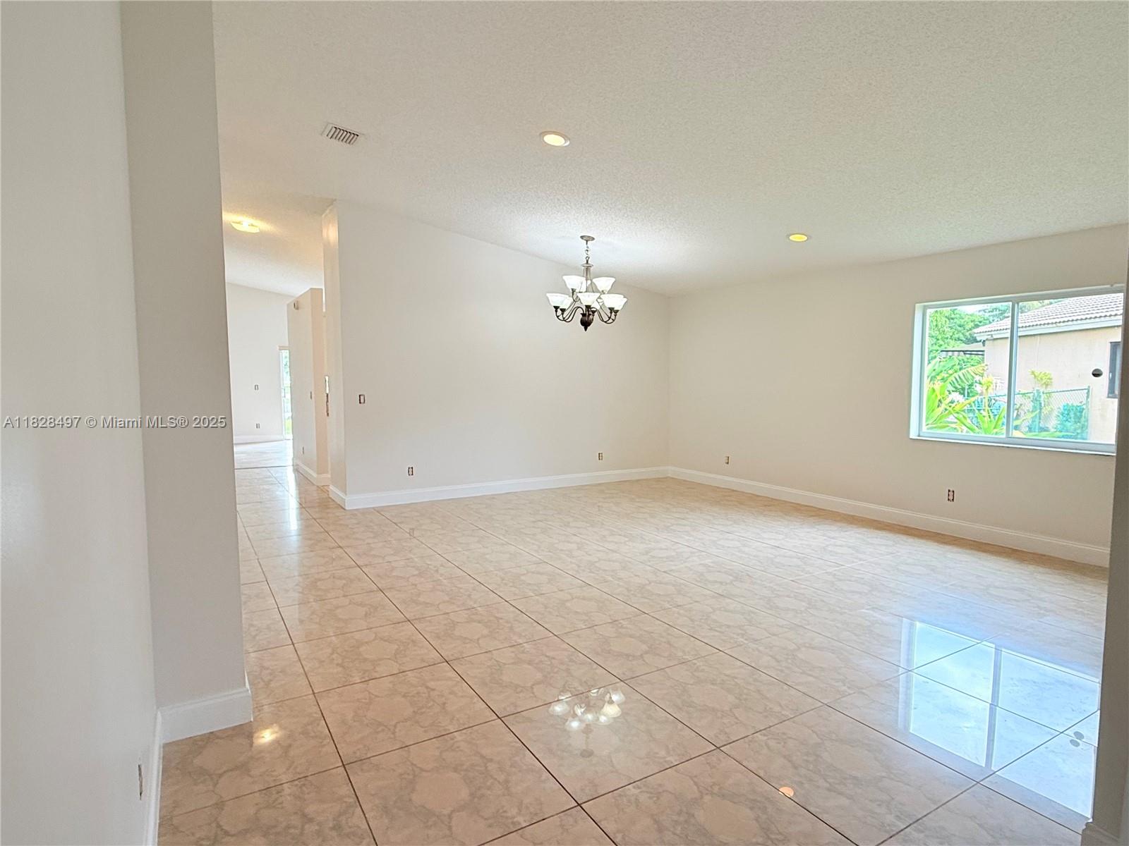CENTEX-REPLAT OF A PORTIO - Residential Lease