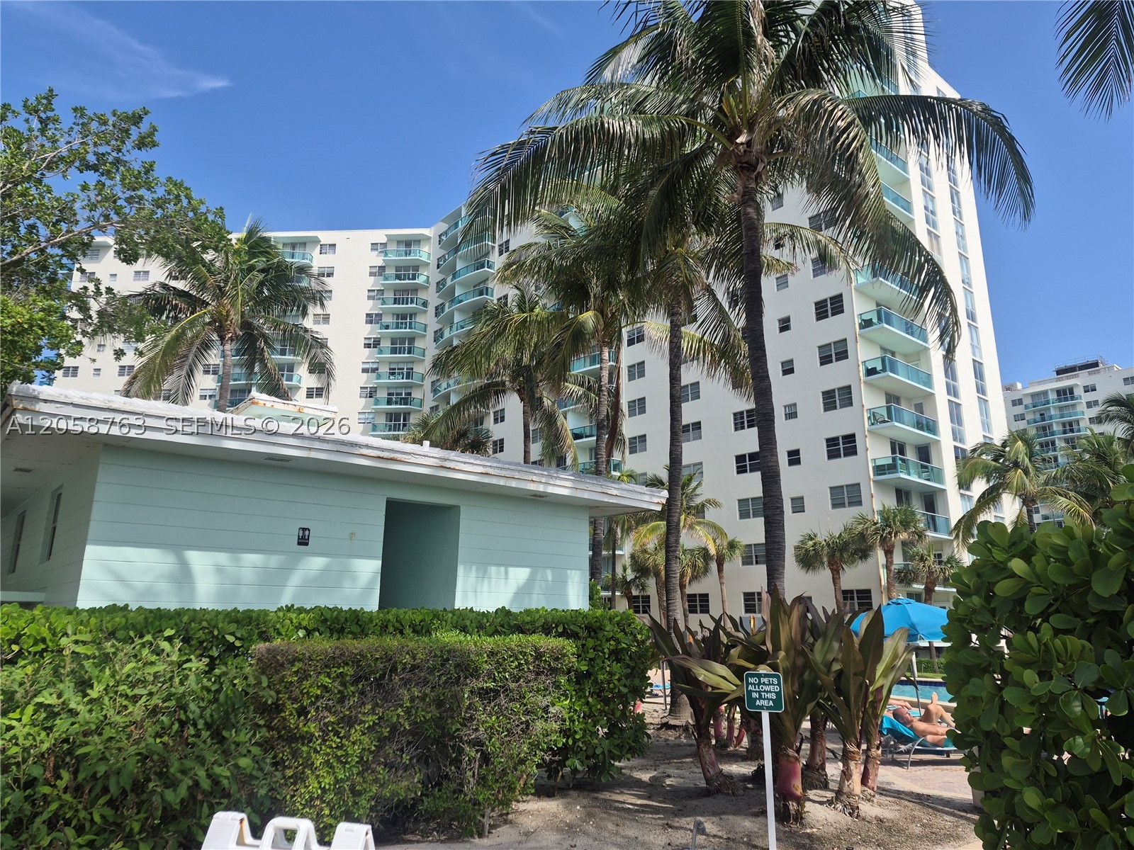TIDES ON HOLLYWOOD BEACH - Residential